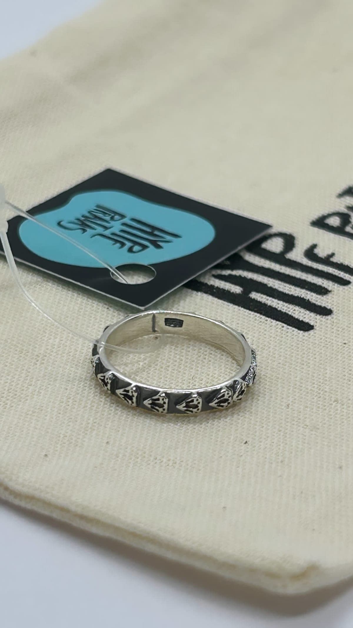Aliança diamante boho prata envelhecida 925(Tam 16)
